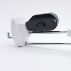 (Lietots) Āķi Eirosieniņām ar magnētisko slēdzeni. Aizveras gan pats āķis, gan saturs uz āķa. Visiem āķiem ir CoverMe logotips