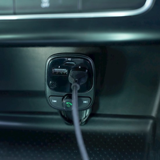 Forever TR-370 Car Kit HandsFree FM Transmitter ar Bluetooth 2x USB / 1x USB-C PD 30W - USB FM Transmiteris un auto lādētājs, MP3 Audio atskaņotājs, automašinas bezvadu brīvroku sistēma