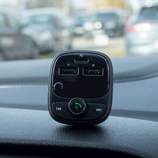 Forever TR-370 Car Kit HandsFree FM Transmitter ar Bluetooth 2x USB / 1x USB-C PD 30W - USB FM Transmiteris un auto lādētājs, MP3 Audio atskaņotājs, automašinas bezvadu brīvroku sistēma